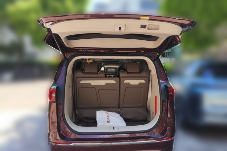 Used Buick GL8 2022 ES Landtrek 653T Comfort Edition Trunk