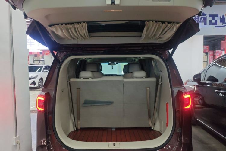 Used Buick GL8 2022 ES Landtrek 653T Comfort Edition Trunk