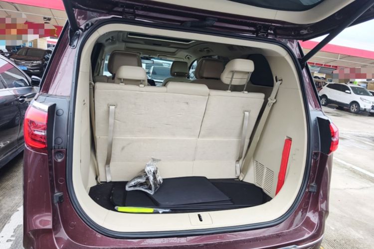 Used Buick GL8 2022 ES Landtrek 653T Smart Flagship Model Trunk
