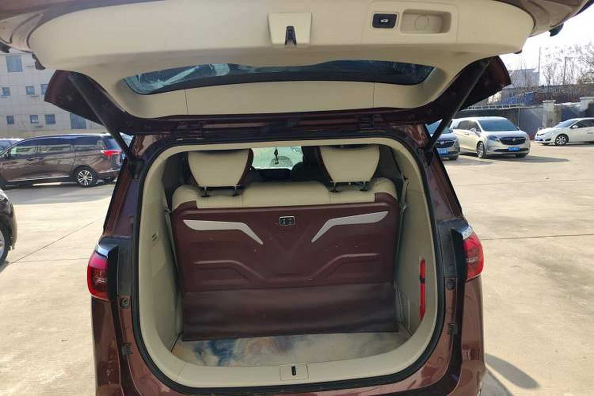 Used Buick GL8 2022 ES Landtrek 653T Comfort Edition Trunk