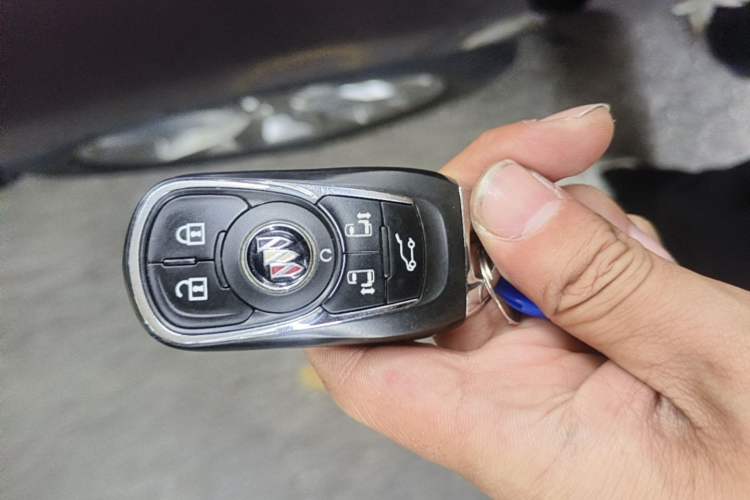 Used Buick GL8 2022 Avenir Aivia 7-Seater Deluxe Edition Vehicle Key