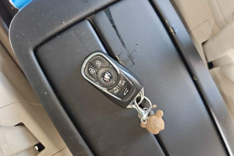 Used Buick GL8 2022 Avenir Aivia Six-Seat Deluxe Edition Vehicle Key