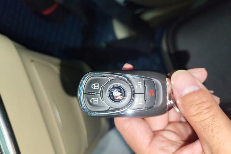 Used Buick GL8 2022 ES Landtrek 653T Luxury Edition Vehicle Key