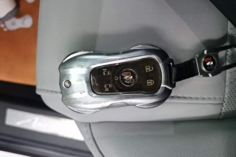 Used Buick GL8 2022 Avenir Aivia Six-Seat Deluxe Edition Vehicle Key