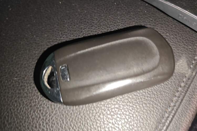 Used Buick GL8 2022 ES Landtrek 653T Luxury Edition Vehicle Key