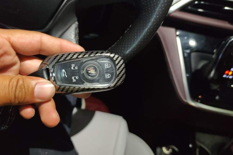 Used Buick GL8 2022 Avenir Aivia Six-Seat Deluxe Edition Vehicle Key