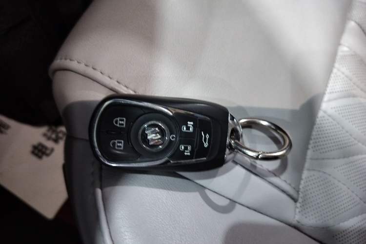 Used Buick GL8 2022 Avenir Aivia Six-Seat Deluxe Edition Vehicle Key
