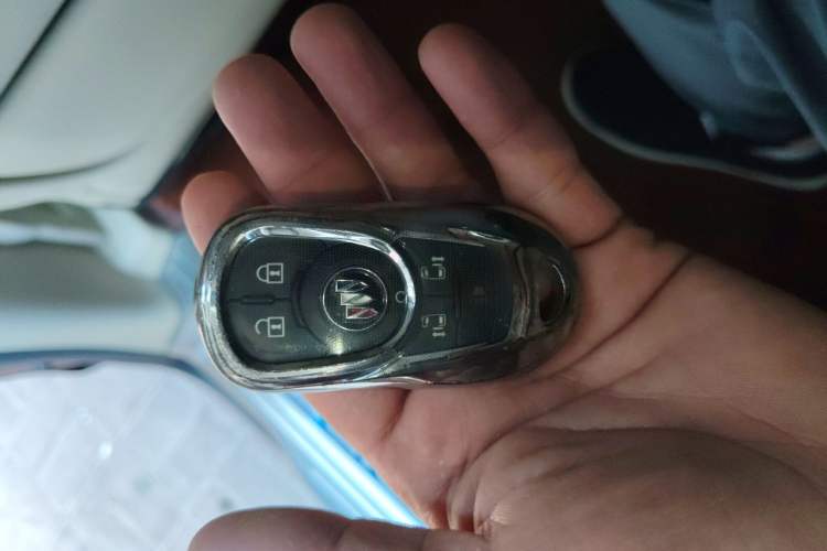 Used Buick GL8 2022 ES Landtrek 653T Luxury Edition Vehicle Key