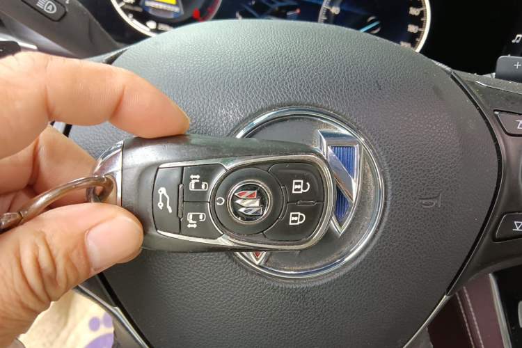 Used Buick GL8 2022 Avenir Aivia Six-Seat Deluxe Edition Vehicle Key