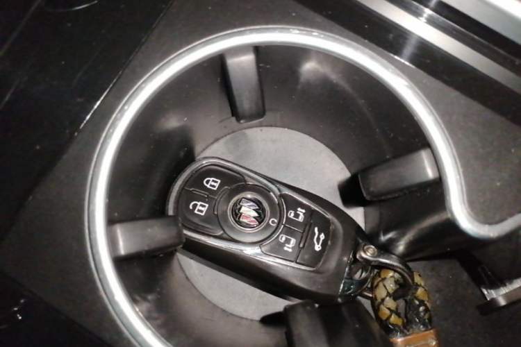 Used Buick GL8 2022 Avenir Aivia Six-Seat Deluxe Edition Vehicle Key