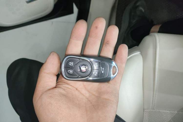 Used Buick GL8 2022 Avenir Aivia 7-Seater Deluxe Edition Vehicle Key