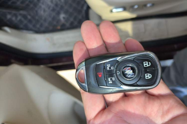Used Buick GL8 2022 ES Landtrek 653T Luxury Edition Vehicle Key
