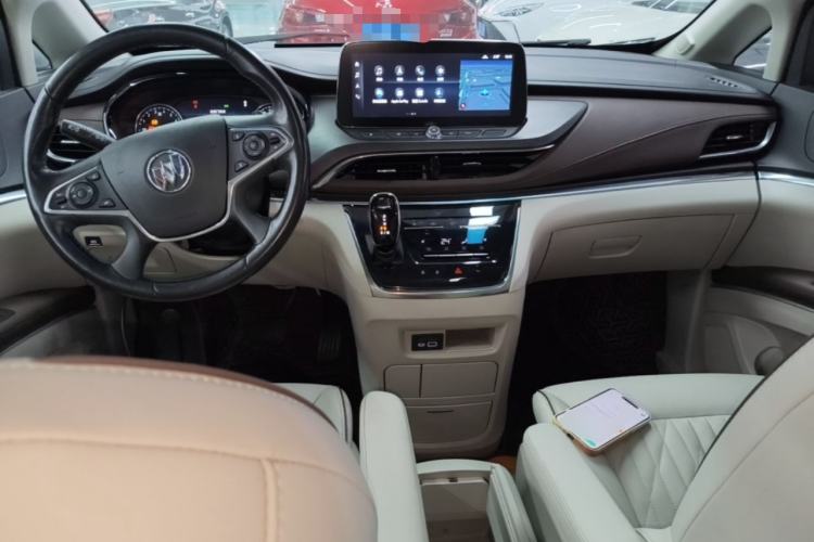 Used Buick GL8 2022 Land Business Class 652T Luxury Model Center Console