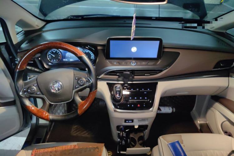 Used Buick GL8 2022 Land Business Class 652T Luxury Model Center Console