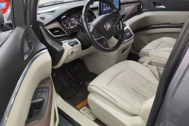 Used Buick GL8 2022 Land Business Class 652T Luxury Model Driver Seat