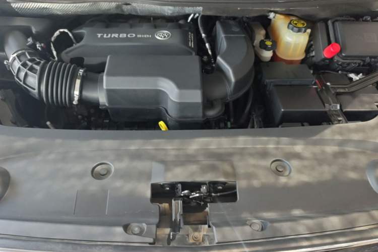 Used Buick GL8 2022 ES Landtrek 653T Comfort Edition Engine Bay