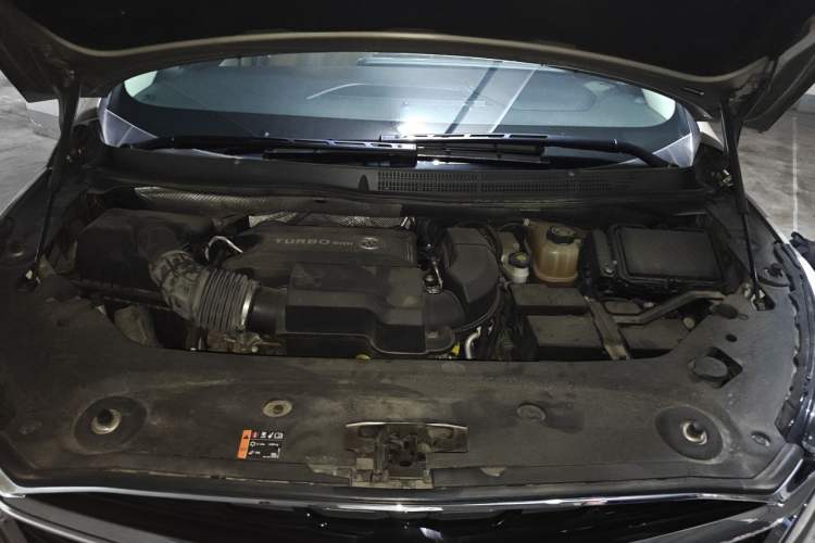 Used Buick GL8 2022 ES Landtrek 653T Luxury Edition Engine Bay