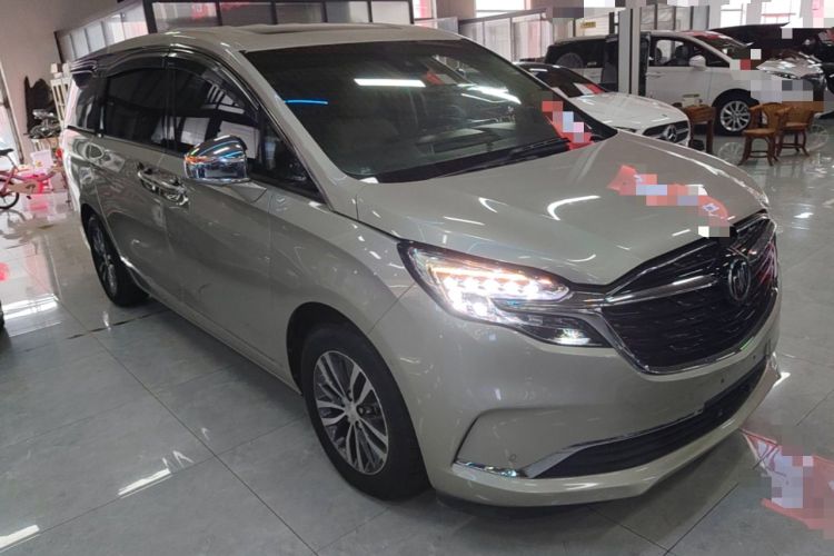Used Buick GL8 2022 ES Landtrek 653T Luxury Edition Front Right 45 Deg