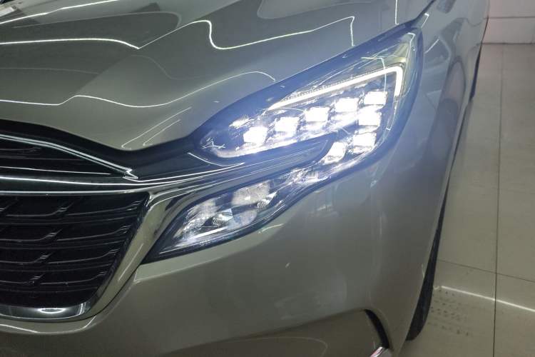 Used Buick GL8 2022 ES Landtrek 653T Luxury Edition Left Front Headlight