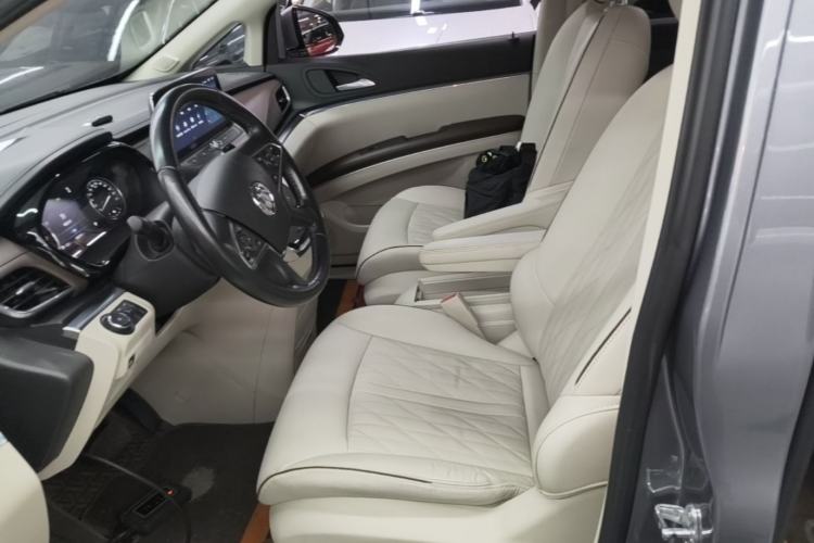 Used Buick GL8 2022 Land Business Class 652T Luxury Model Left Front Seat