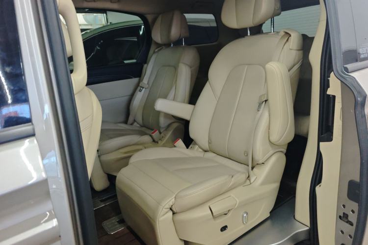 Used Buick GL8 2022 ES Landtrek 653T Luxury Edition Left Rear Seat