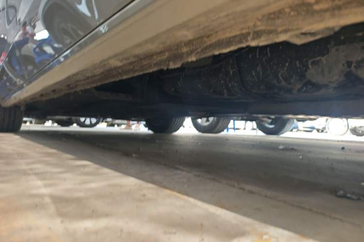 Used Buick GL8 2022 ES Landtrek 653T Comfort Edition Left Side Sill