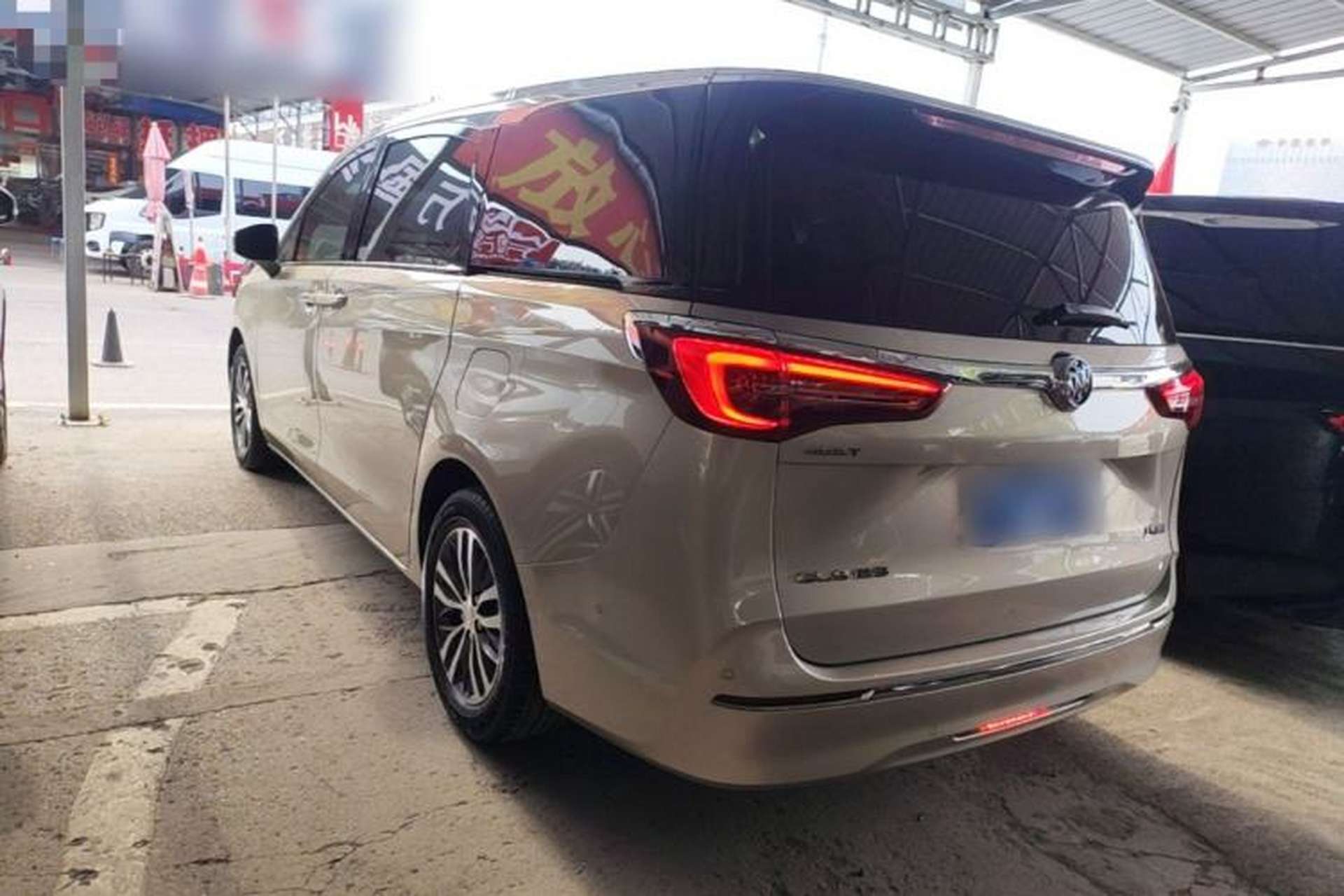Used Buick GL8 2022 ES Landtrek 653T Luxury Edition Rear Left 45 Deg