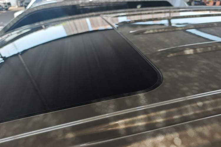 Used Buick GL8 2022 ES Landtrek 653T Comfort Edition Roof