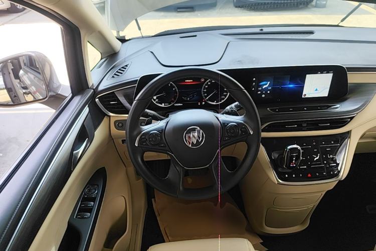 Used Buick GL8 2022 ES Land Cruiser 653T Luxury Model Steering Wheel