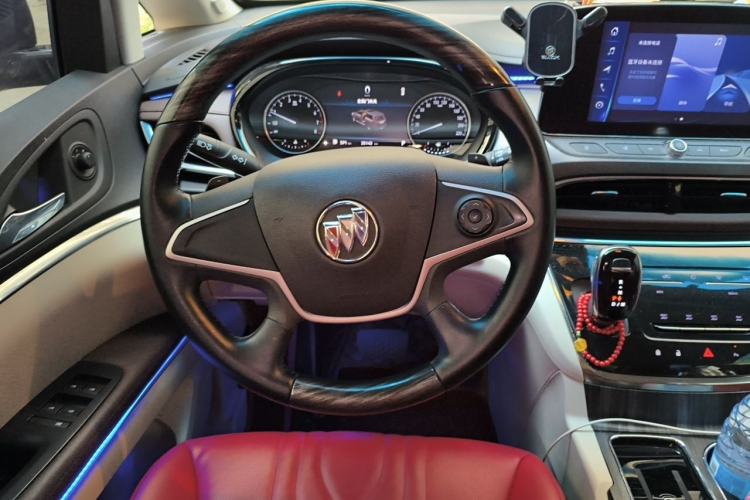 Used Buick GL8 2022 Land Cruiser Executive Class 652T Comfort Model Steering Wheel