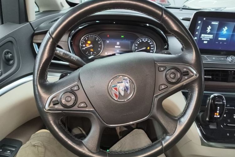 Used Buick GL8 2022 Land Business Class 652T Luxury Model Steering Wheel