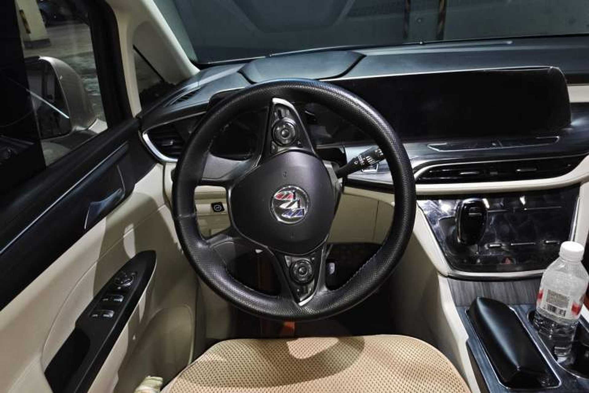Used Buick GL8 2022 ES Landtrek 653T Luxury Edition Steering Wheel
