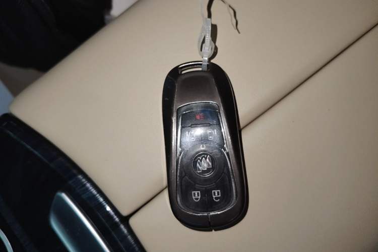 Used Buick GL8 2022 ES Landtrek 653T Luxury Edition Vehicle Key