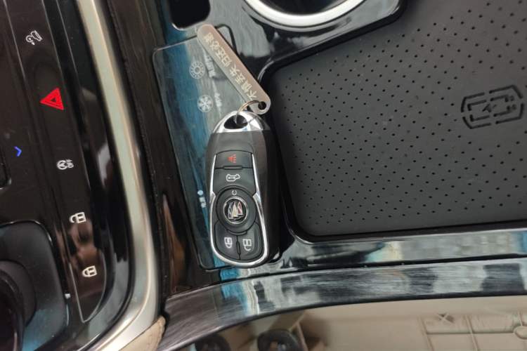 Used Buick GL8 2022 ES Landtrek 653T Comfort Edition Vehicle Key