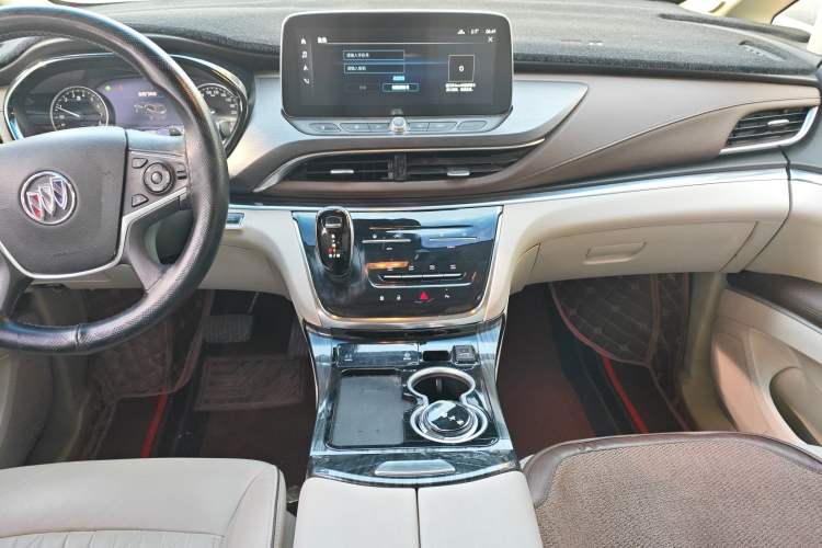 Used Buick GL8 2022 Land Business Class 652T Luxury Model Audio And AC Panel