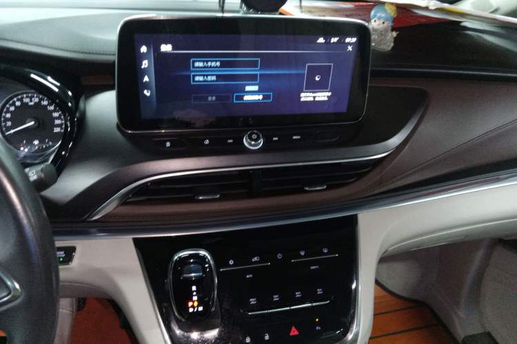 Used Buick GL8 2022 Land Business Class 652T Luxury Model Audio And AC Panel