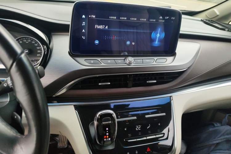Used Buick GL8 2022 Land Business Class 652T Luxury Model Audio And AC Panel