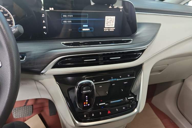 Used Buick GL8 2022 ES Landtrek 653T Comfort Edition Audio And AC Panel