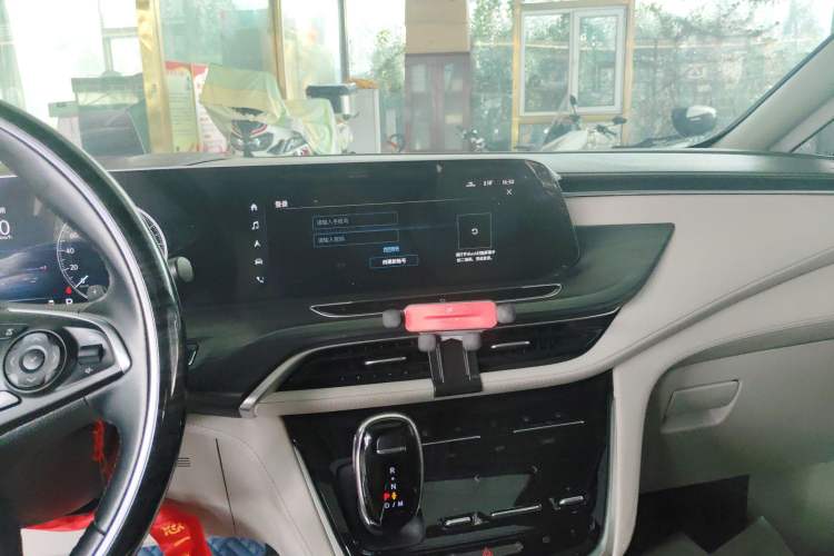 Used Buick GL8 2022 ES Landtrek 653T Comfort Edition Audio And AC Panel