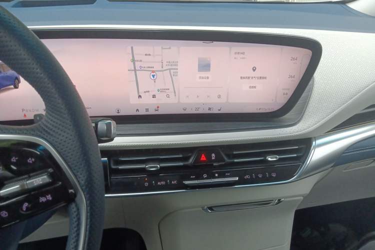Used Buick GL8 2022 Facelift Avenir Aivia Six-Seat Deluxe Edition Audio And AC Panel