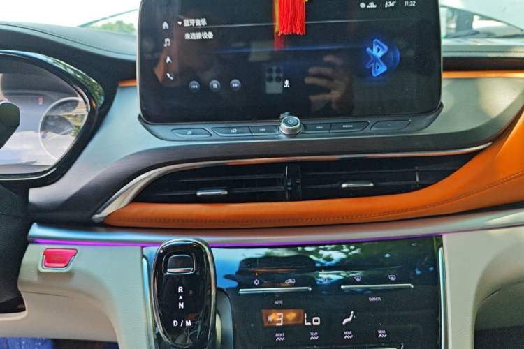 Used Buick GL8 2022 Land Business Class 652T Luxury Model Audio And AC Panel