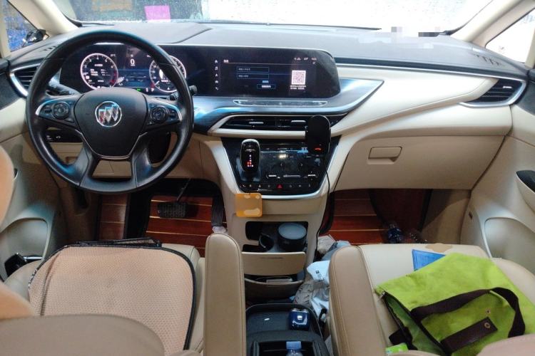 Used Buick GL8 2022 ES Landtrek 653T Luxury Edition Center Console