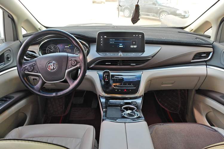 Used Buick GL8 2022 Land Business Class 652T Luxury Model Center Console