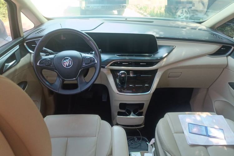 Used Buick GL8 2022 ES Landtrek 653T Luxury Edition Center Console