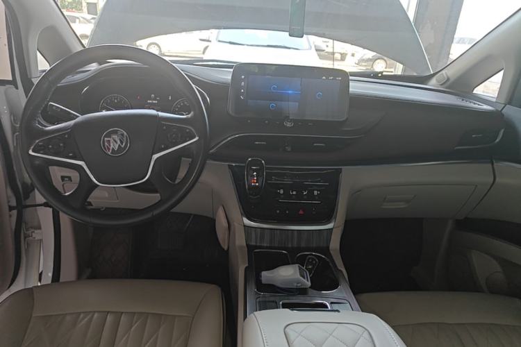 Used Buick GL8 2022 Land Business Class 652T Luxury Model Center Console