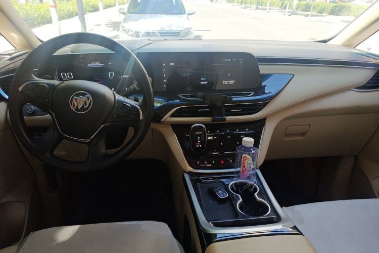 Used Buick GL8 2022 ES Landtrek 653T Luxury Edition Center Console