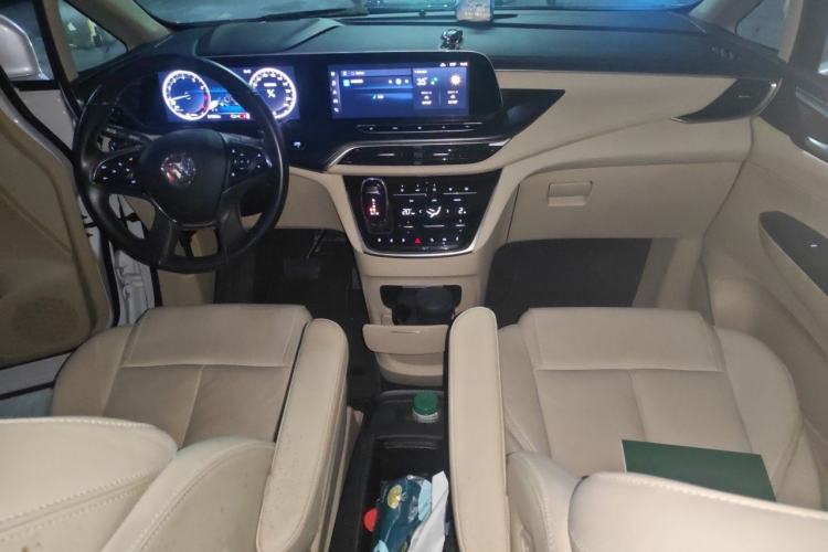 Used Buick GL8 2022 ES Landtrek 653T Luxury Edition Center Console