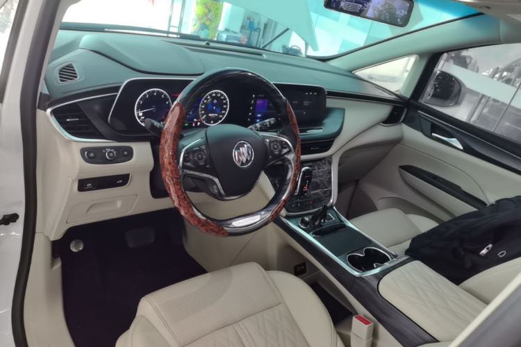 Used Buick GL8 2022 ES Landtrek 653T Comfort Edition Center Console