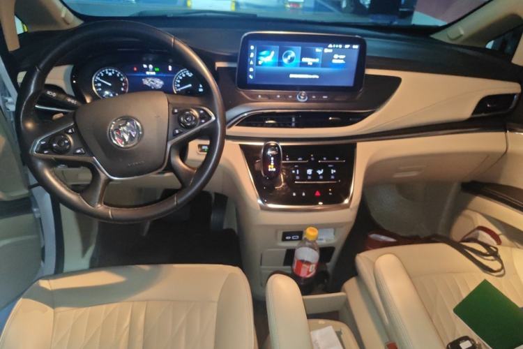 Used Buick GL8 2022 Land Business Class 652T Luxury Model Center Console