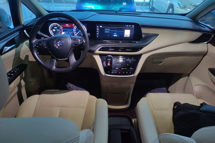 Used Buick GL8 2022 ES Landtrek 653T Luxury Edition Center Console